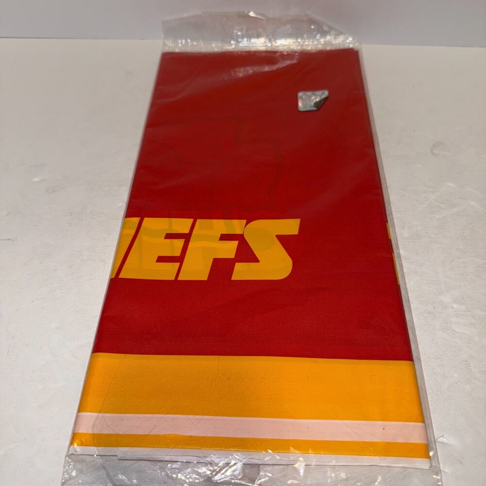 Officially Licenced NFL Football Kansas City Chiefs 2 Tablecovers 54in x 102in